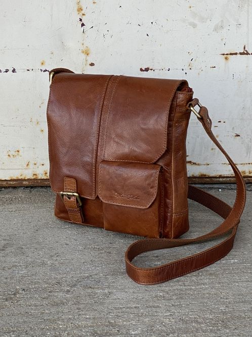 Hovedbilde Springfield flapp/crossoverveske i skinn cognac