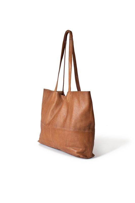 RE:Designed By Dixie Marlo Urban i walnut