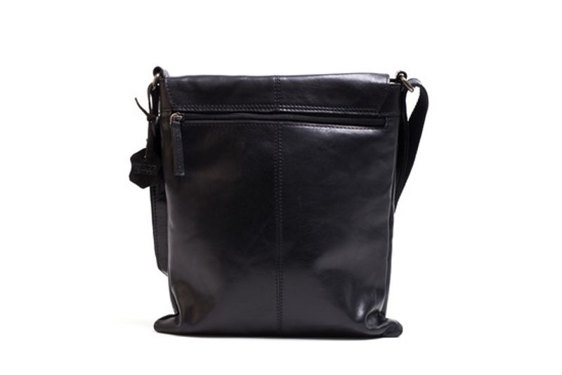 Spikes Sparrow flapbag black