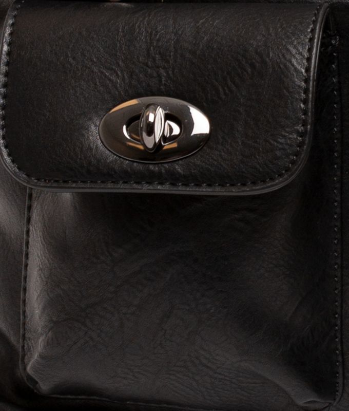 Giulia Pieralli classic crossover med 2 frondtlommer i black