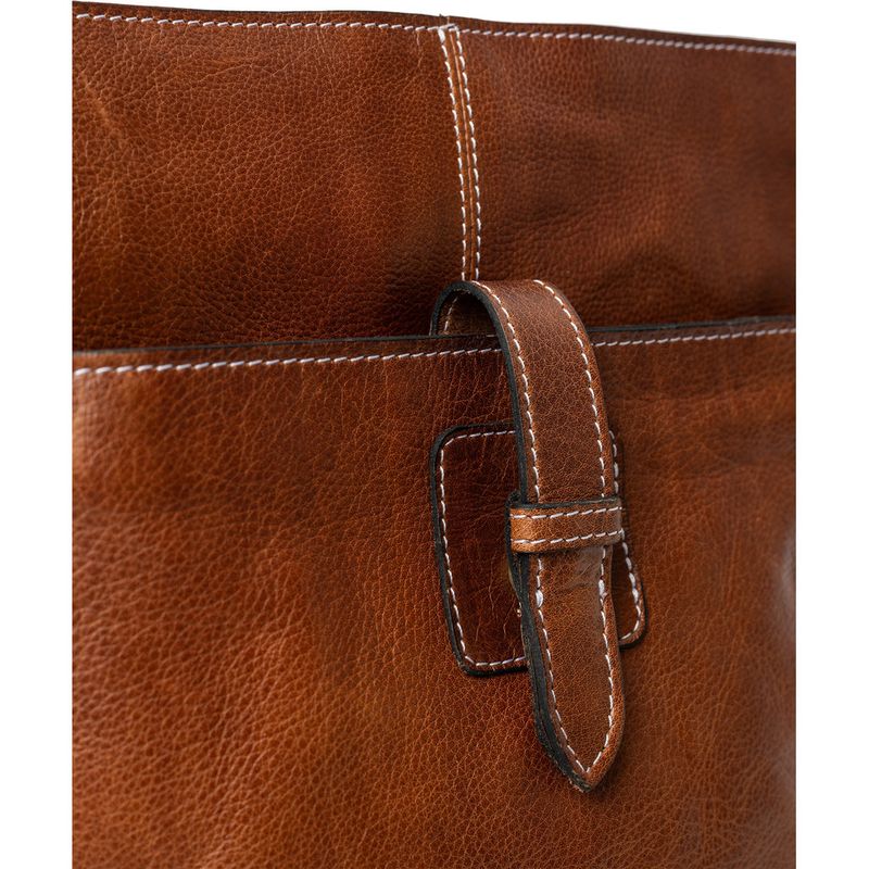 RE:Designed Lilia Big Crossverveske i Walnut
