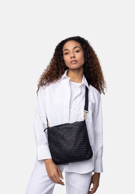 RE:Designed Jenne Medium Crossoverbag i Black