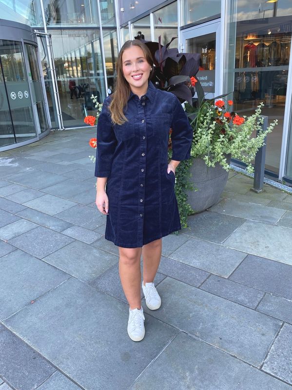 Claire Danee Cordkjole M/Kort Arm i Dark Navy