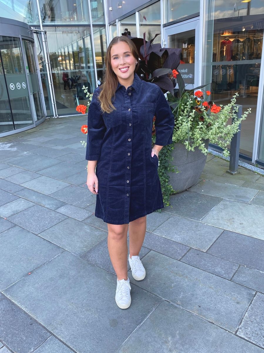 Claire Danee Cordkjole M/Kort Arm i Dark Navy