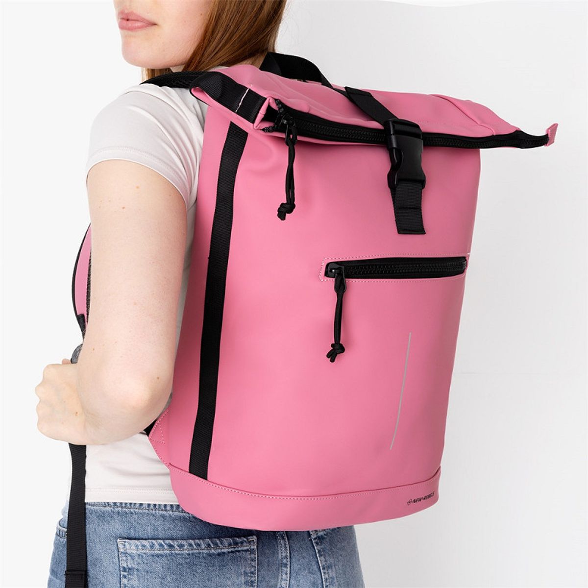 New Rebels Mart  New York Rolltop Backpack 21L Cotton Candy